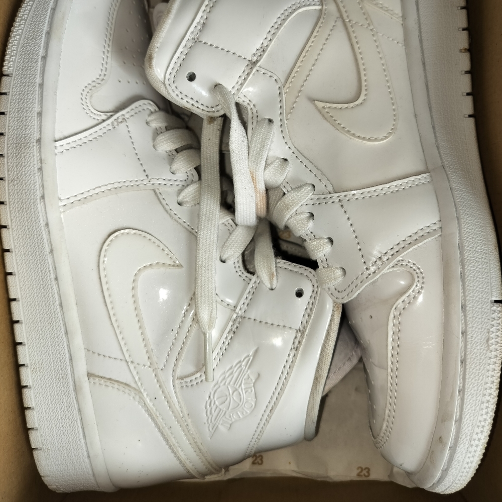 Air Jordan 1 Mid Women's
